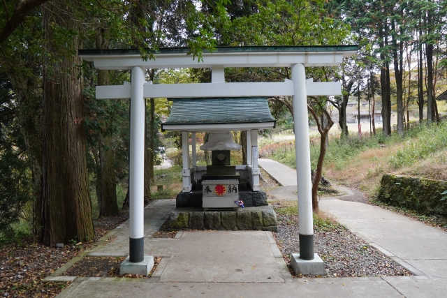 九頭龍の森の白龍神社